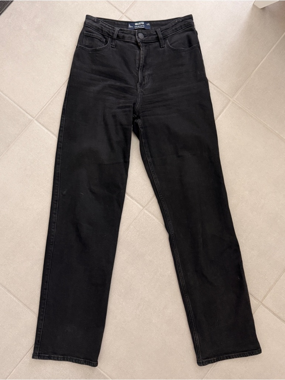 Hollister Black Straight-Leg Women’s Jeans